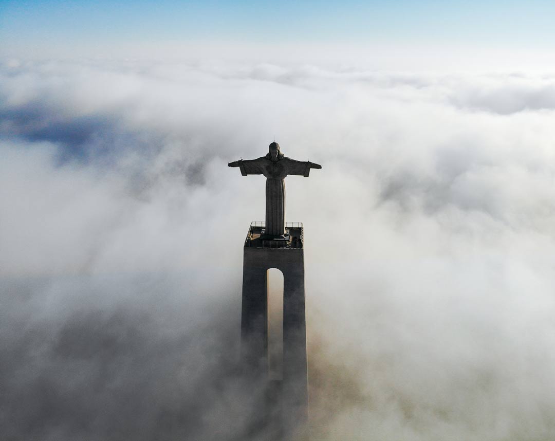 jesus through the fog - Photo by Motoki Tonn on Unsplash